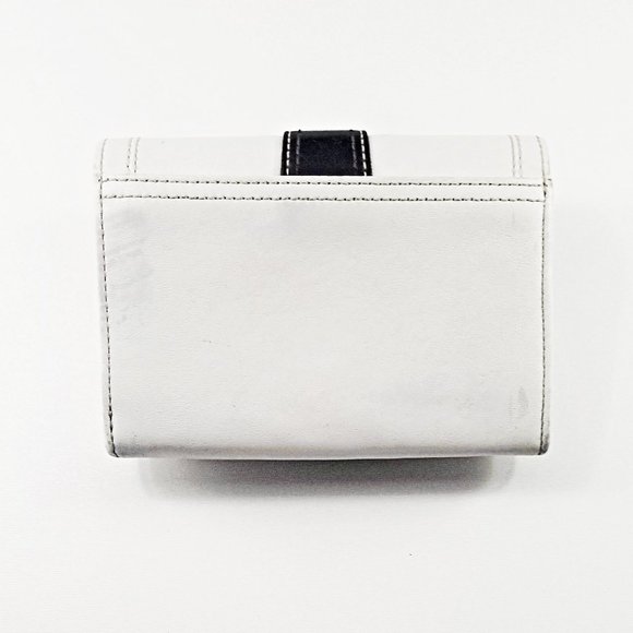 Coach Buckled Trifold White Leather Card Wallet - Picture 2 of 3